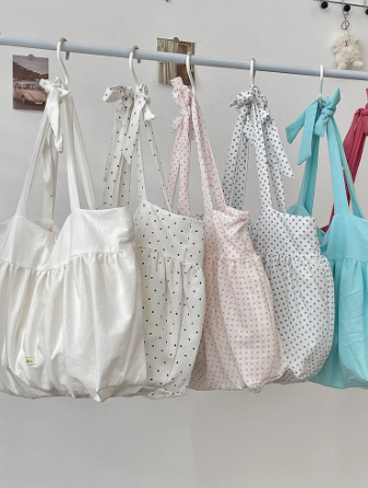 Ruffled Polka Dot Shoulder Tote – SUNVELA