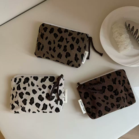 Leopard Corduroy Zip Wallet – SUNVELA